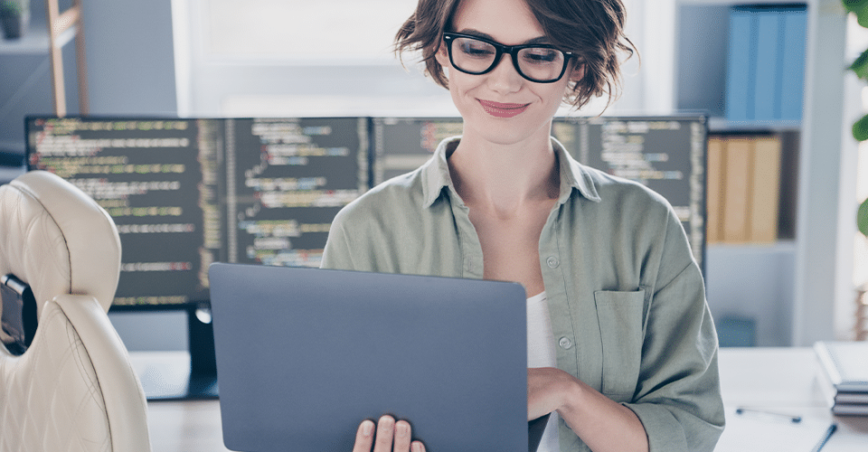 The Pros and Cons of Being a Hybrid Web Designer/Developer