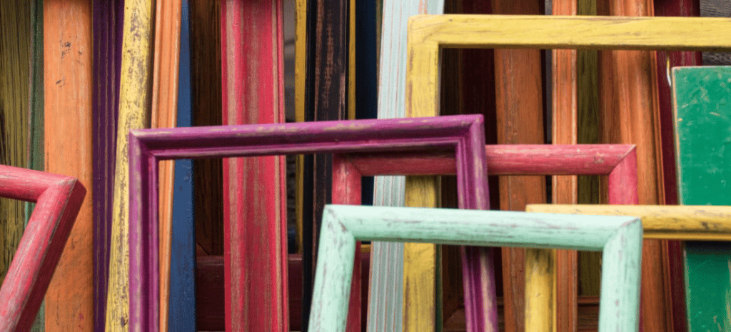 different color picture frames