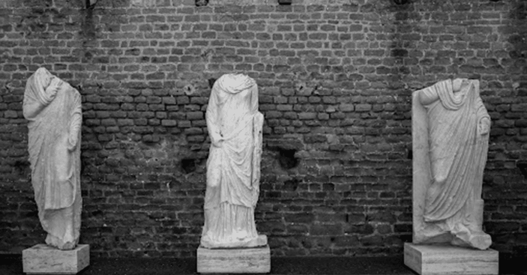 Headless statues of antiquity